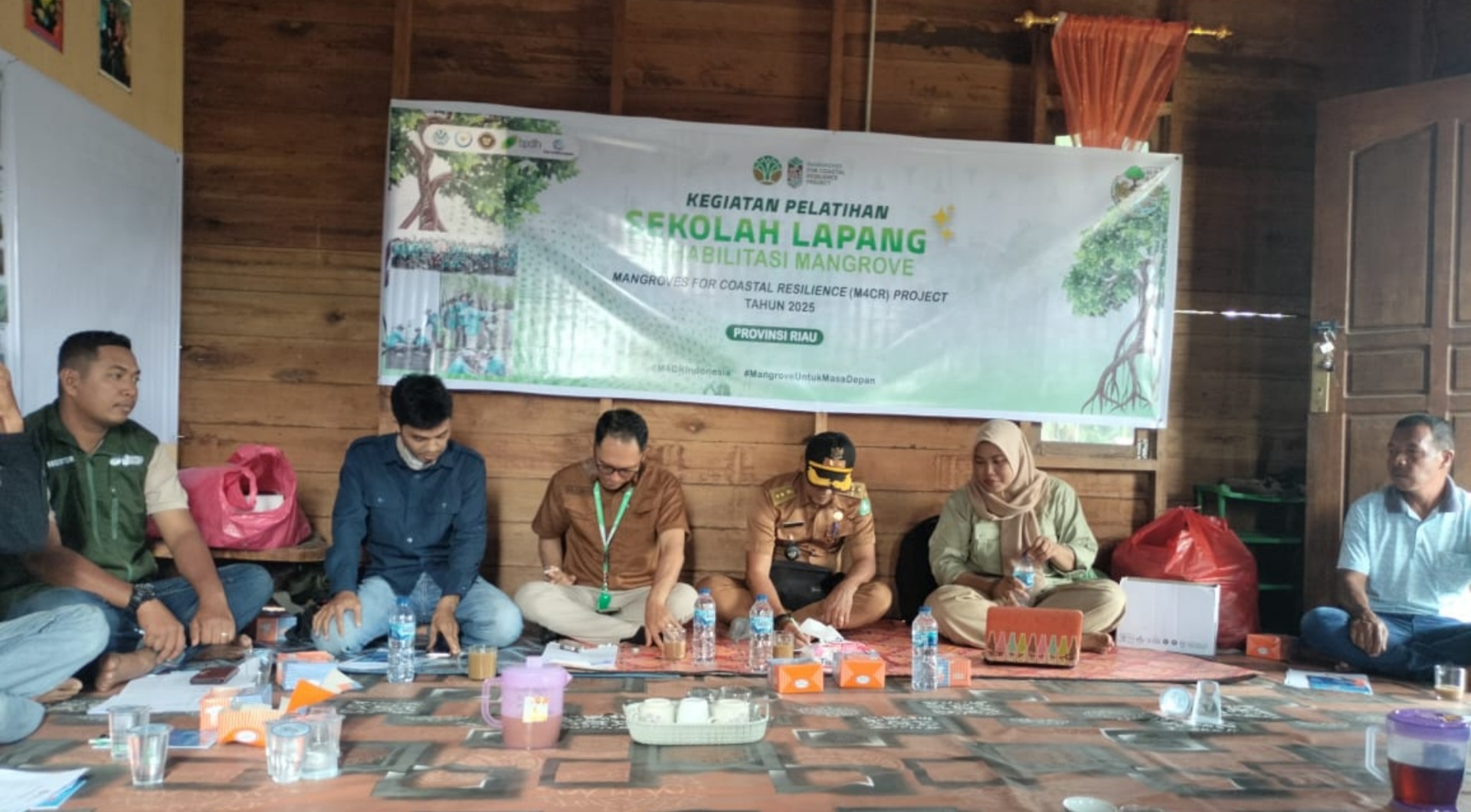 Sosialisasi kegiatan rehabilitas mangrove