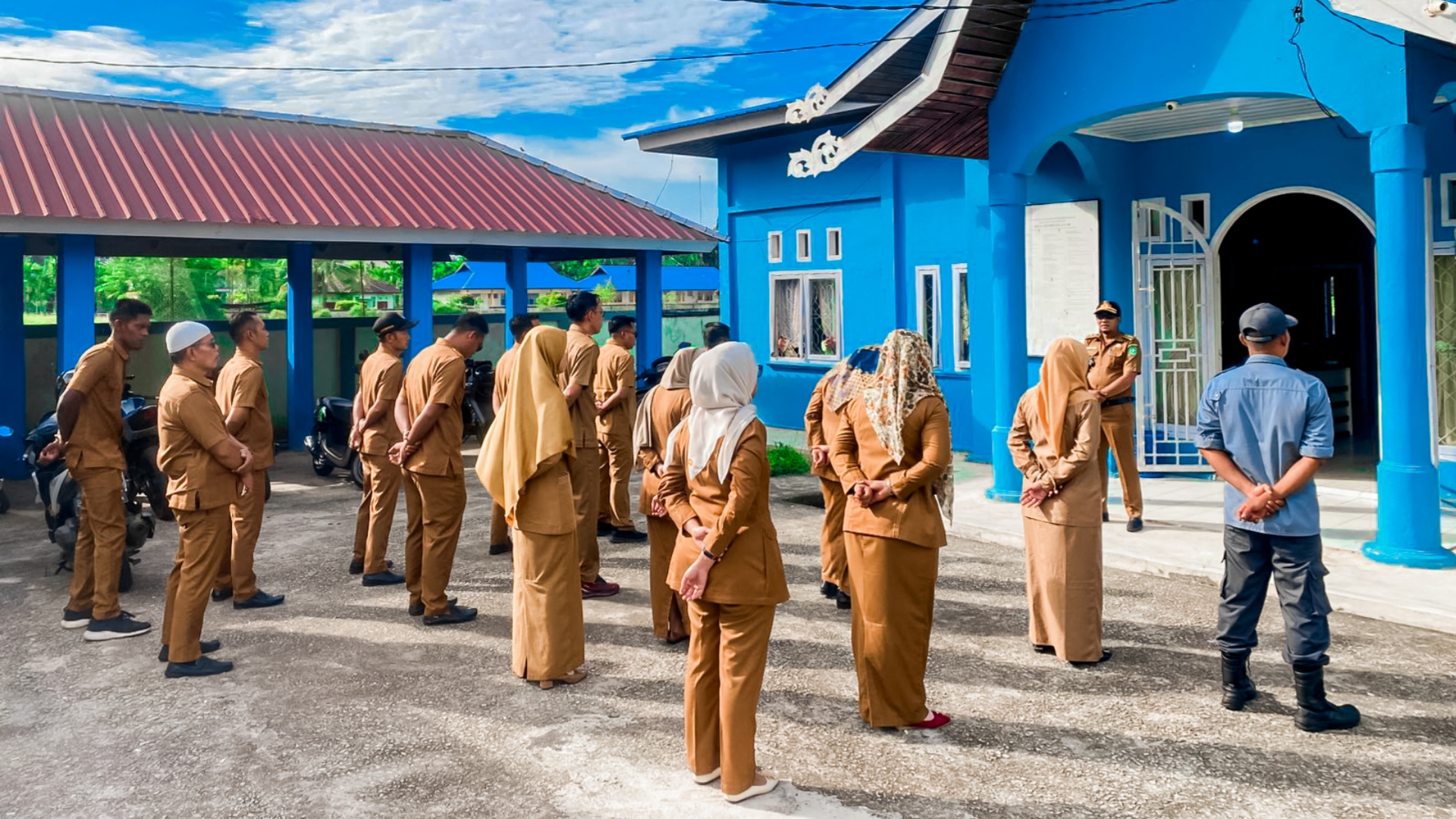Apel briefing di Desa Kembung luar Desa kembung luar  Senin, 07 Juli 2025